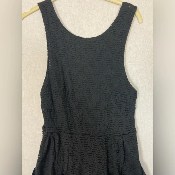 Free People black lace overlay pocket cut-out mini dress Sz XS - Picture 8 of 14